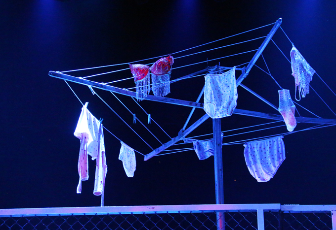 Strictly Ballroom - Clothesline