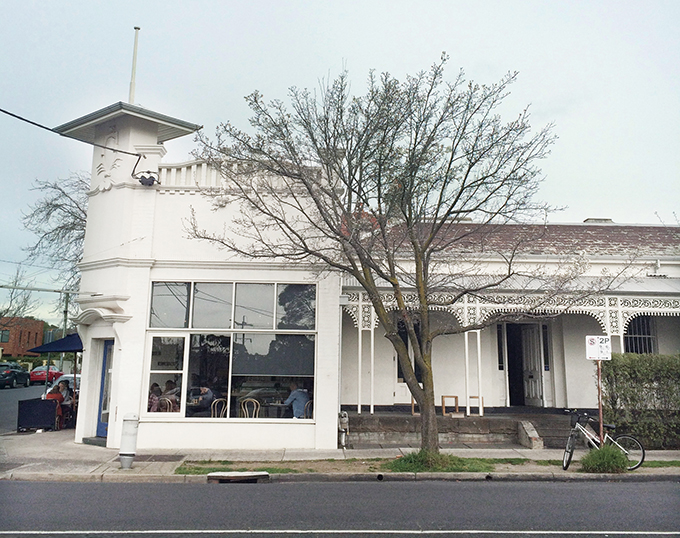 Coin Laundry Cafe