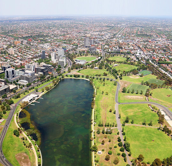 Albert Park Lake