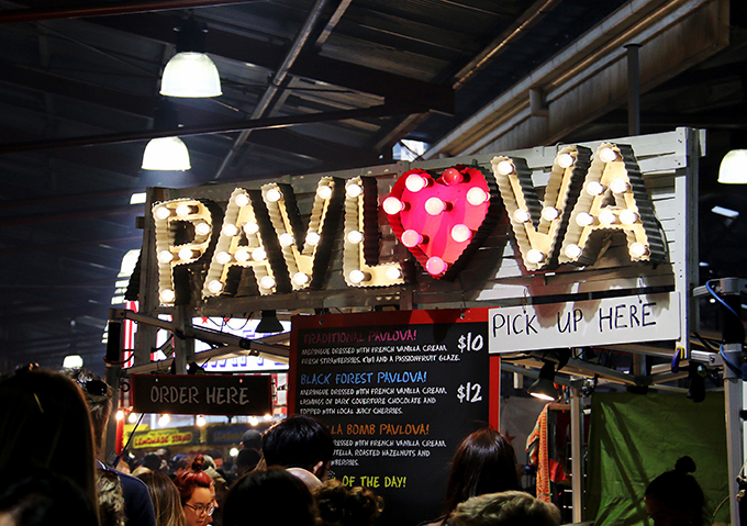 PAVLOVA - Summer Night Market