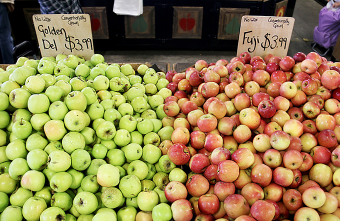 Unwaxed Apples - Dandenong Market
