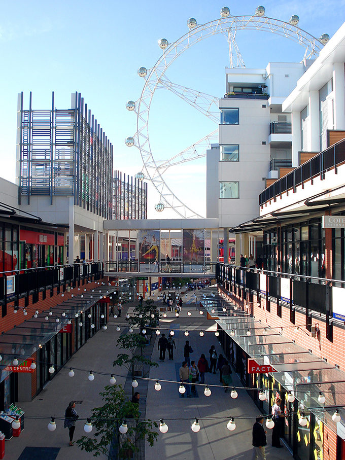 Shopping at Harbour Town - Melbourne Australia