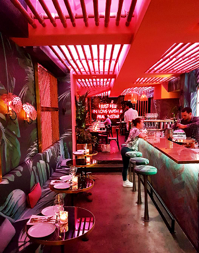 Melbourne Travel Guide Places to eat and drink in the City