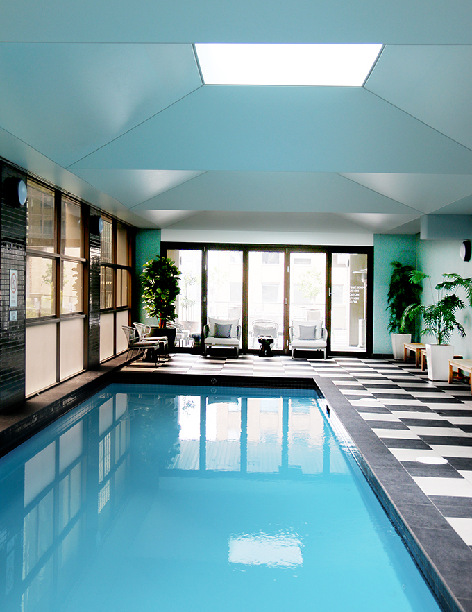 Swimming Pool at Adina Apartment Hotel Melbourne