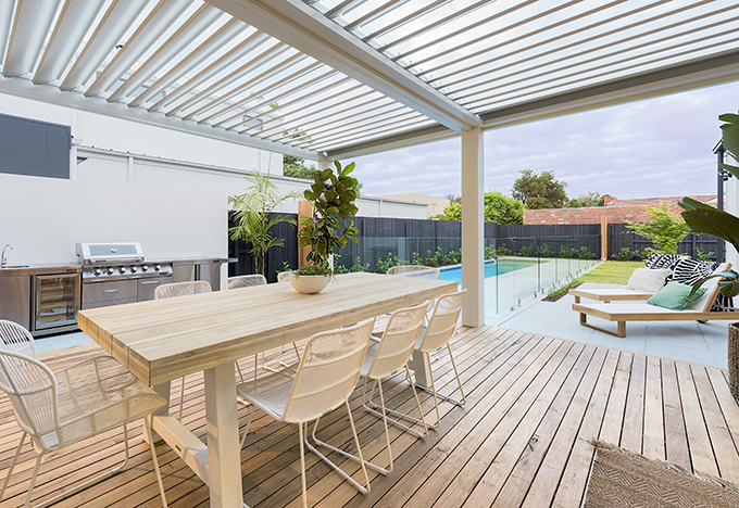 Beautiful pool and outdoor dining area