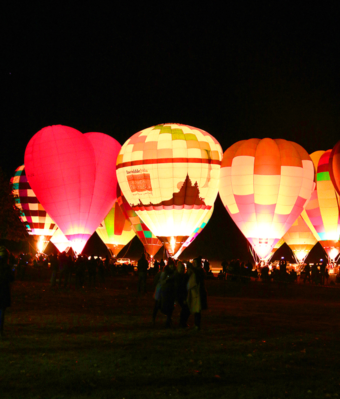 Night Glow - King Valley Balloon Festival
