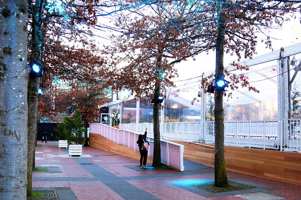Ringwood Town Square Ice Rink - Melbourne